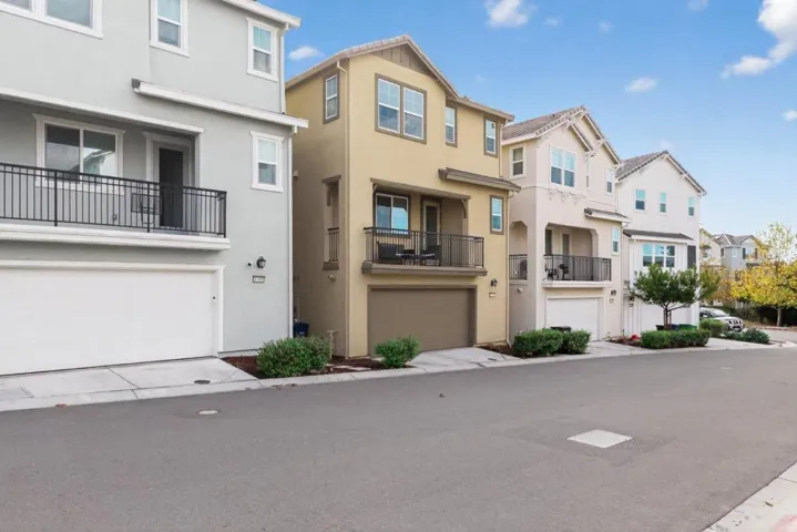 1303 Antonella Place, Hayward, California 94541