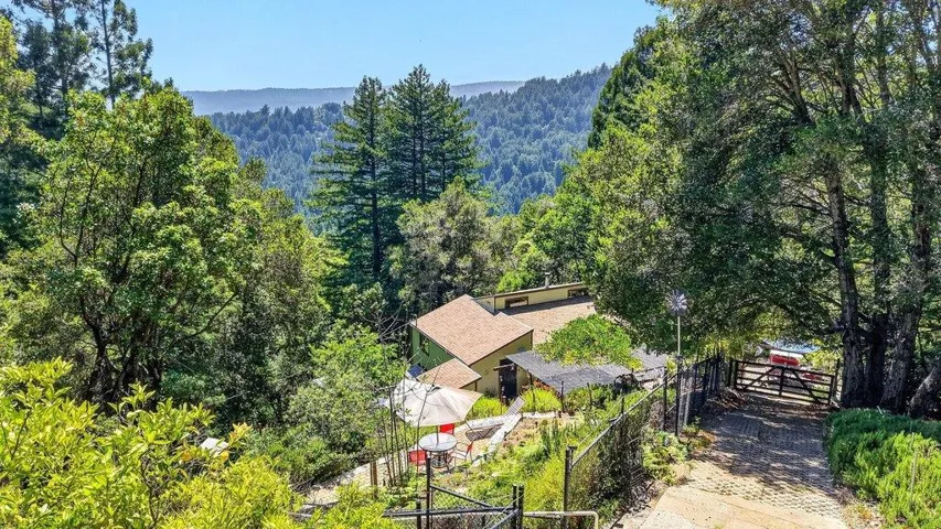12040 Madrone Avenue, Felton, California 95018