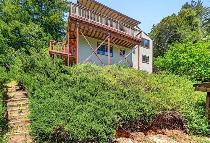 12040 Madrone Avenue, Felton, California 95018