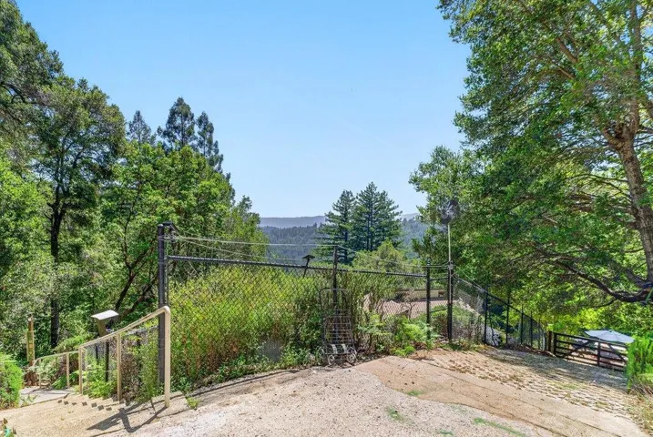 12040 Madrone Avenue, Felton, California 95018