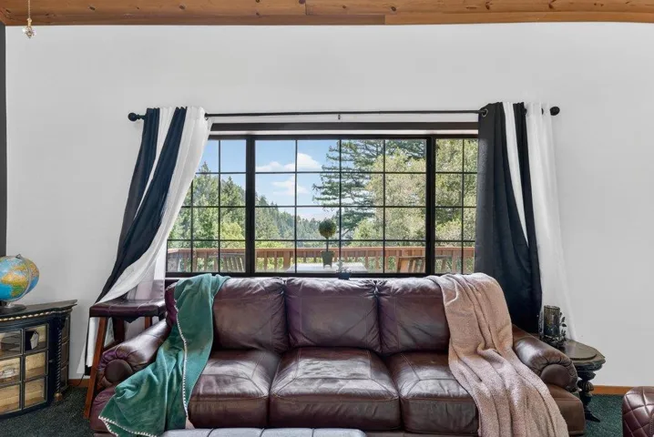 12040 Madrone Avenue, Felton, California 95018