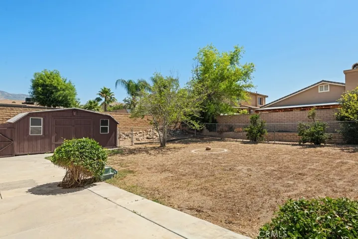 7527 Bonita Drive, Highland, California 92346