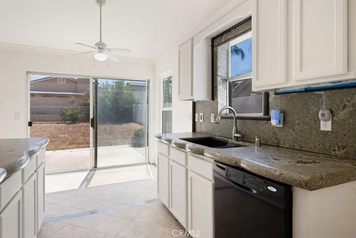 7527 Bonita Drive, Highland, California 92346