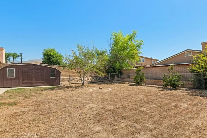 7527 Bonita Drive, Highland, California 92346