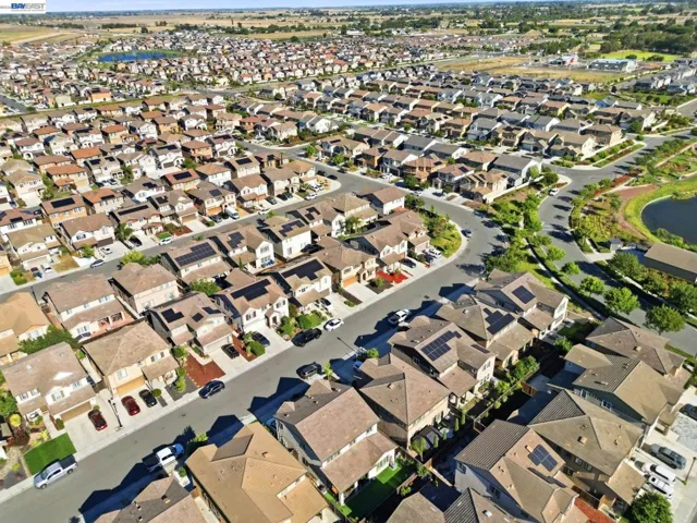 182 Willowrun Way, Oakley, California 94561