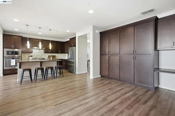 182 Willowrun Way, Oakley, California 94561