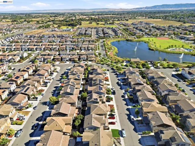 182 Willowrun Way, Oakley, California 94561
