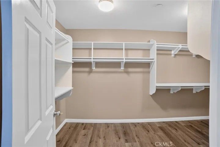 9354 Burnet 105, North Hills, California 91343