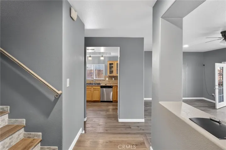 9354 Burnet 105, North Hills, California 91343