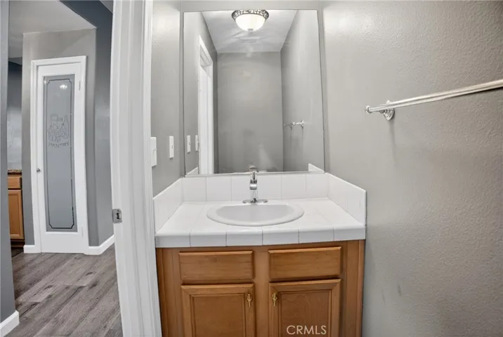 9354 Burnet 105, North Hills, California 91343