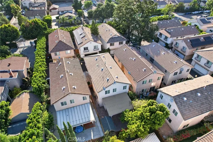 9354 Burnet 105, North Hills, California 91343