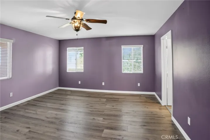 9354 Burnet 105, North Hills, California 91343