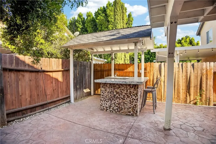 9354 Burnet 105, North Hills, California 91343