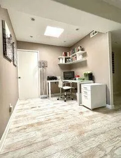 DEN/OFFICE SPACE DEN/OFFICE SPACE