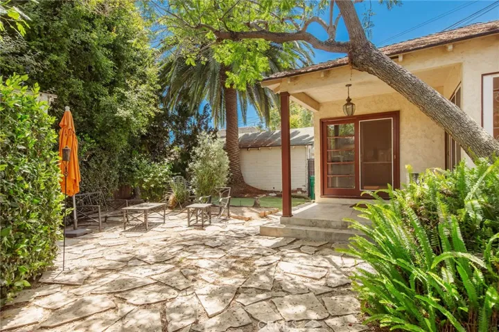 3526 E Vista Backyard