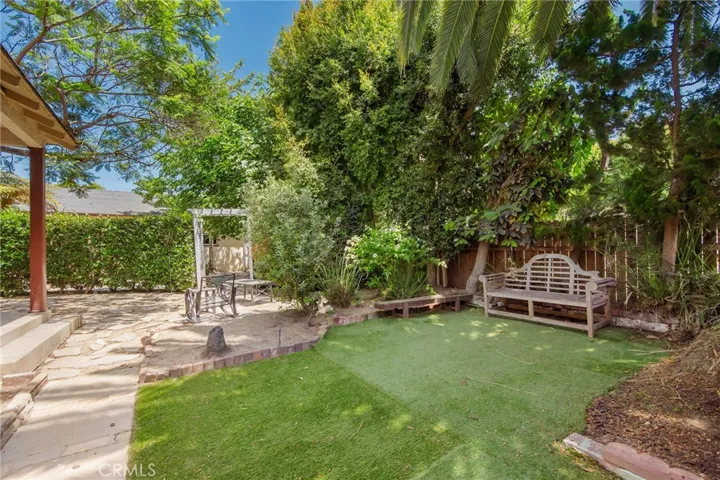 3526 E Vista Backyard
