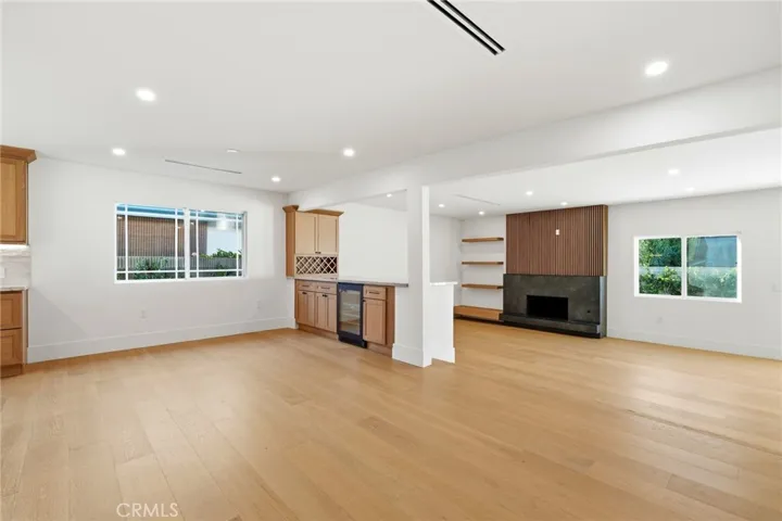 18912 Halsted Street, Northridge, California 91324
