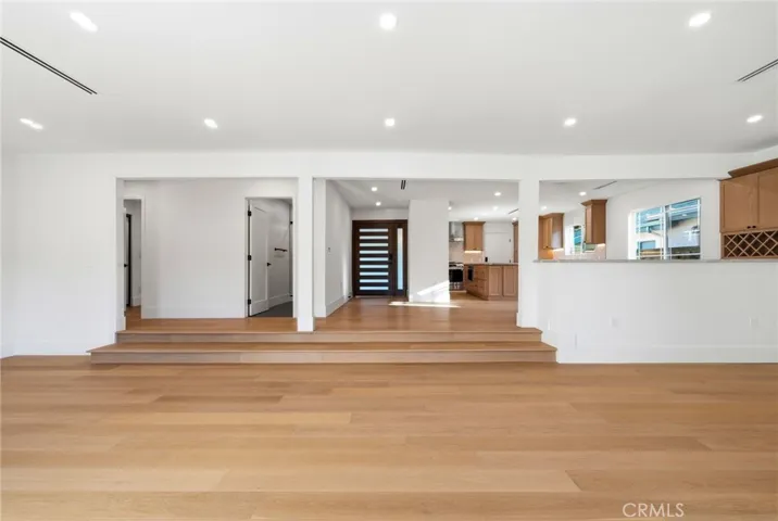 18912 Halsted Street, Northridge, California 91324