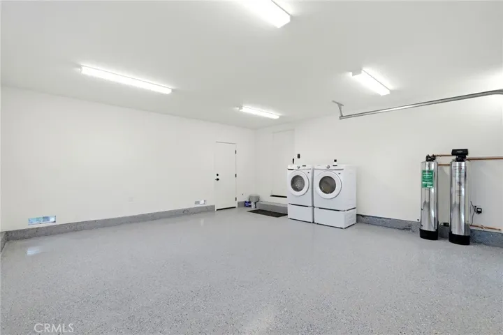 18912 Halsted Street, Northridge, California 91324