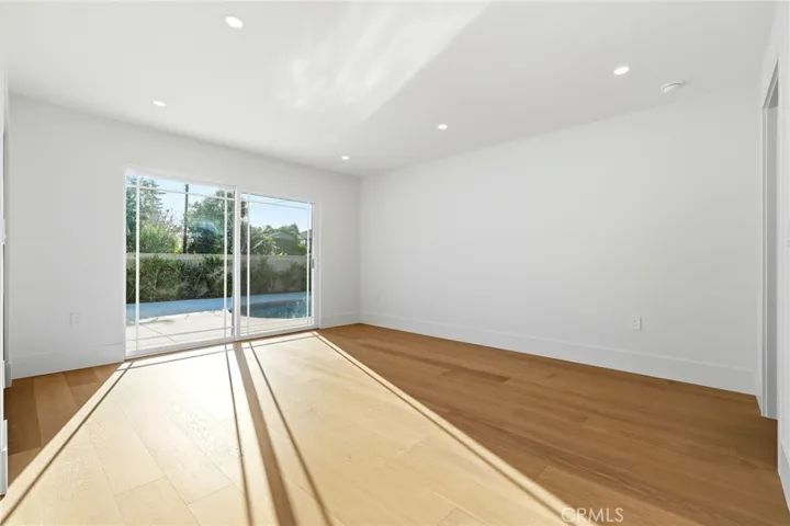 18912 Halsted Street, Northridge, California 91324