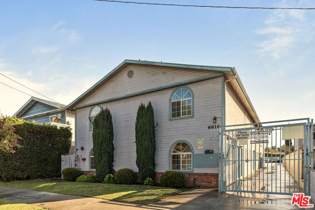 View of the Building on Sylmar