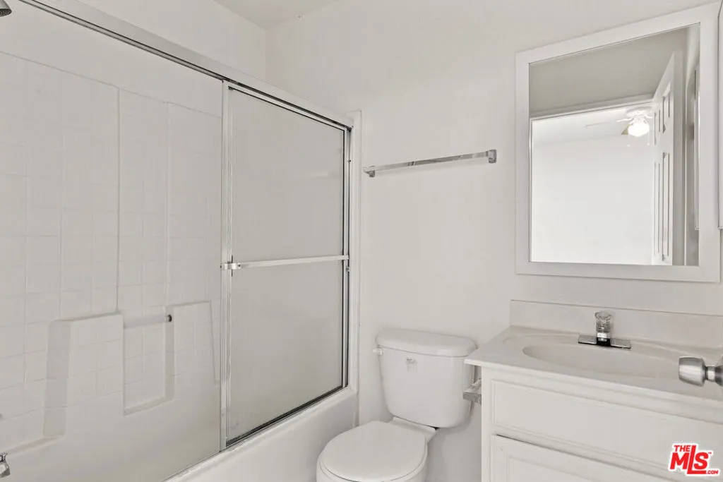Bedroom #1 Bathroom