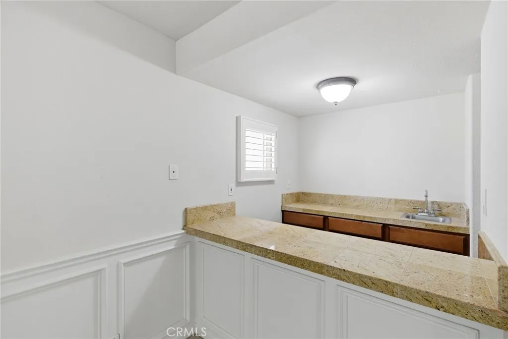 Wet Bar with Granite Counter Tops