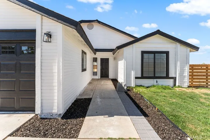 2559 E Avenue J2, Lancaster, California 93535