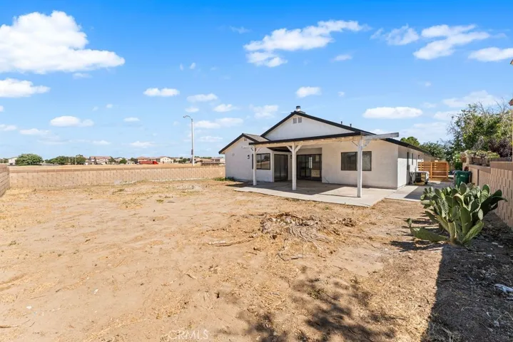 2559 E Avenue J2, Lancaster, California 93535