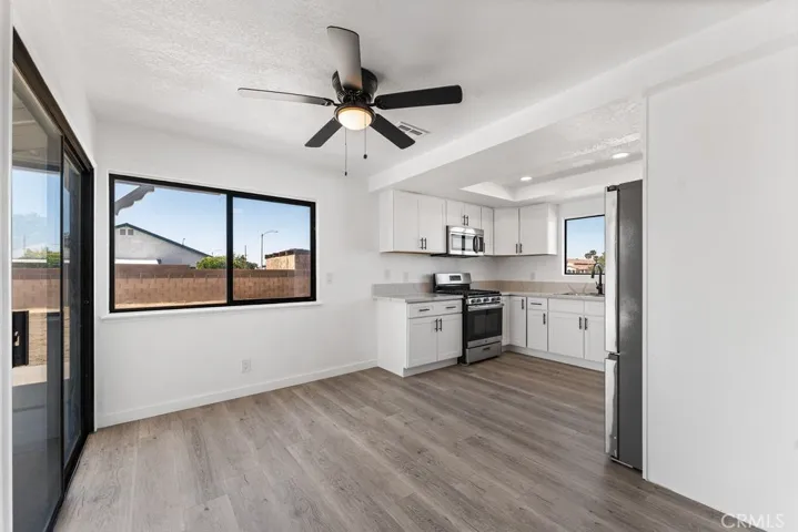 2559 E Avenue J2, Lancaster, California 93535
