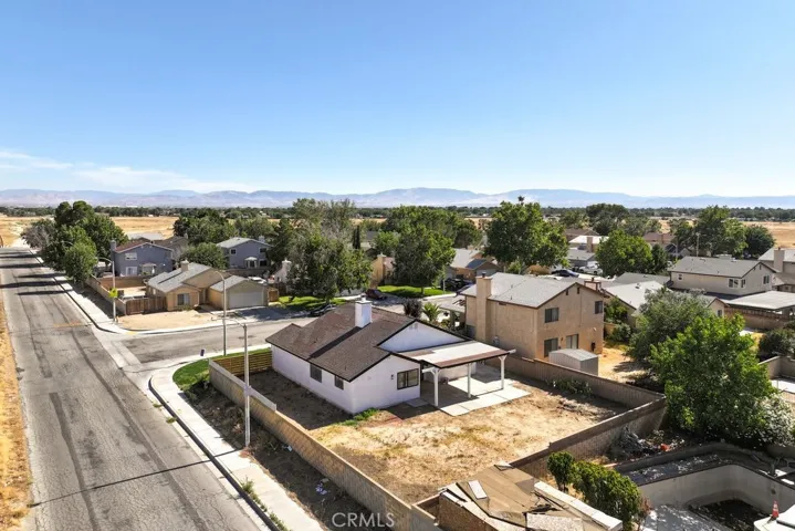 2559 E Avenue J2, Lancaster, California 93535