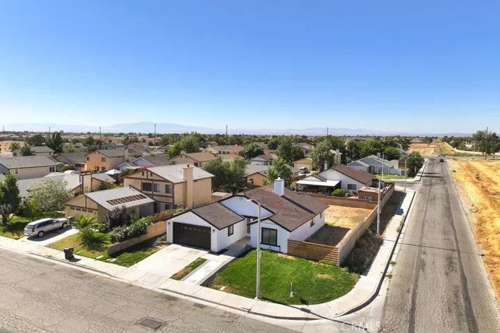 2559 E Avenue J2, Lancaster, California 93535