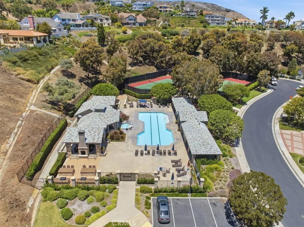 Clubhouse & Pool
