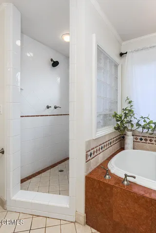 4366 Bel Aire Dr 022-mls