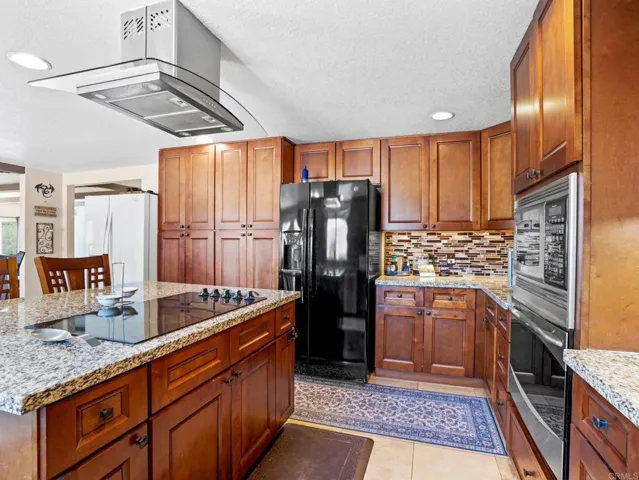 23621 California Avenue, Hemet, California 92545