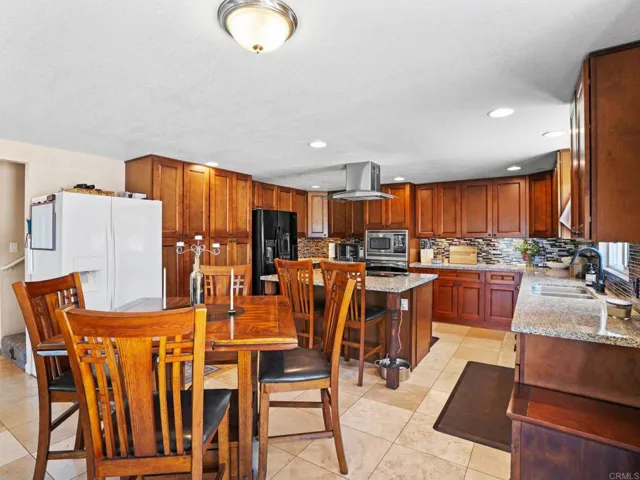 23621 California Avenue, Hemet, California 92545