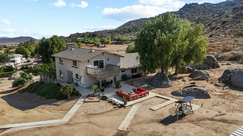 23621 California Avenue, Hemet, California 92545