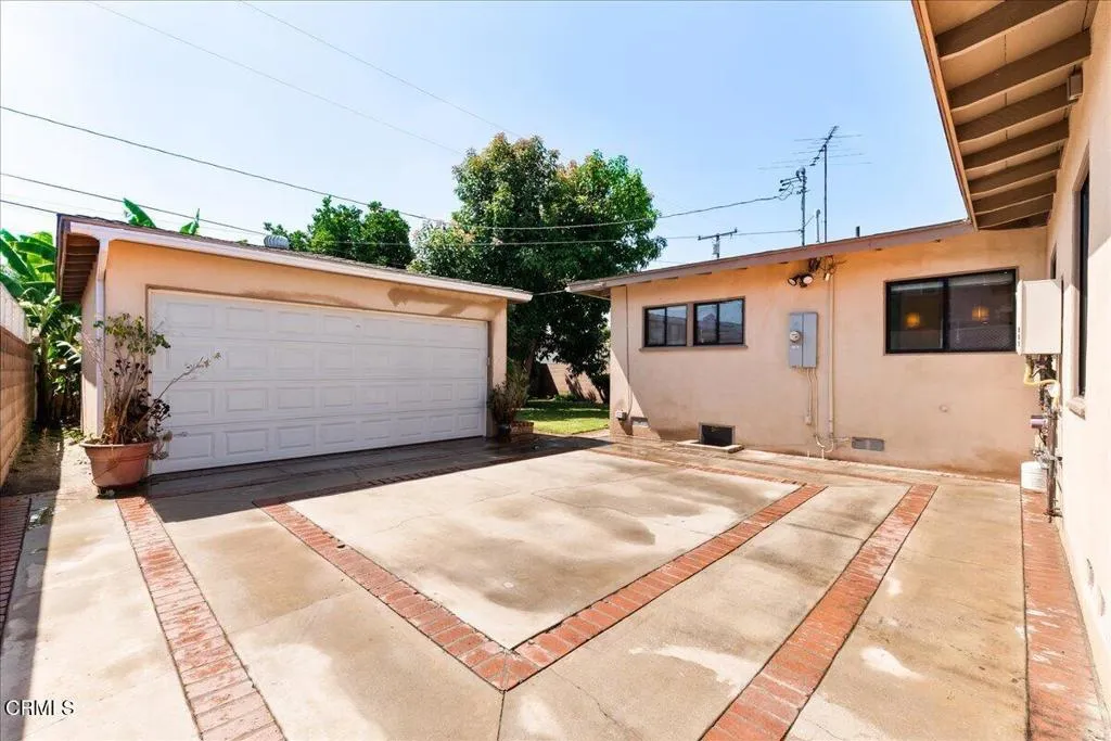 37-37 - 9608 Orizaba Ave