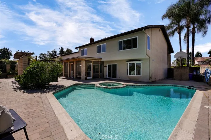 19879 Vista Hermosa, Walnut, California 91789