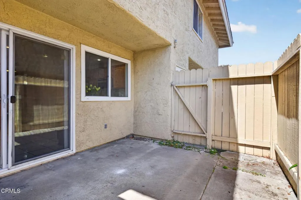 33-web-or-mls-UpmarketMedia-2719Jill-067