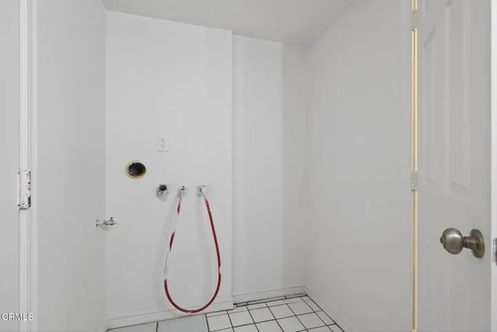 31-web-or-mls-UpmarketMedia-2719Jill-064
