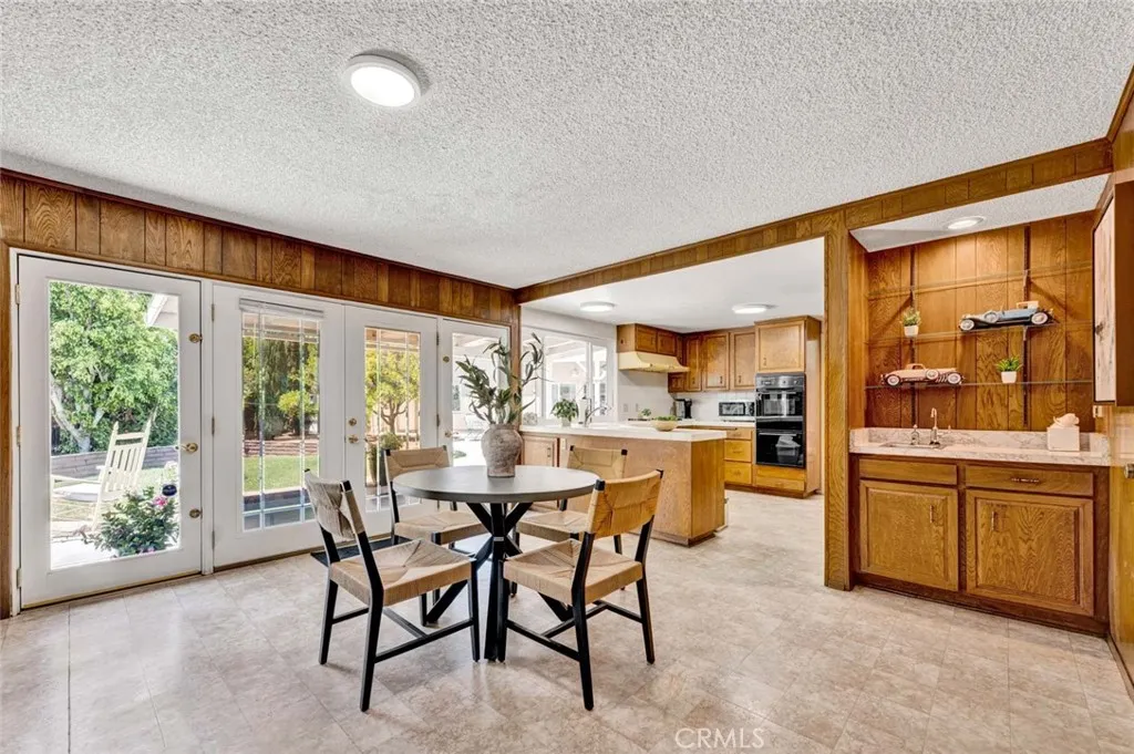Wet bar with Reverse Osmosis for water