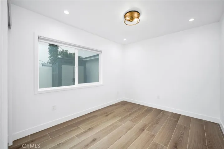 Front bedroom with views of the garden