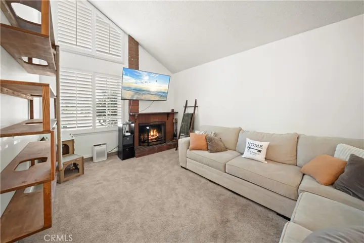 323 W Dawson Court, Glendora, California 91740