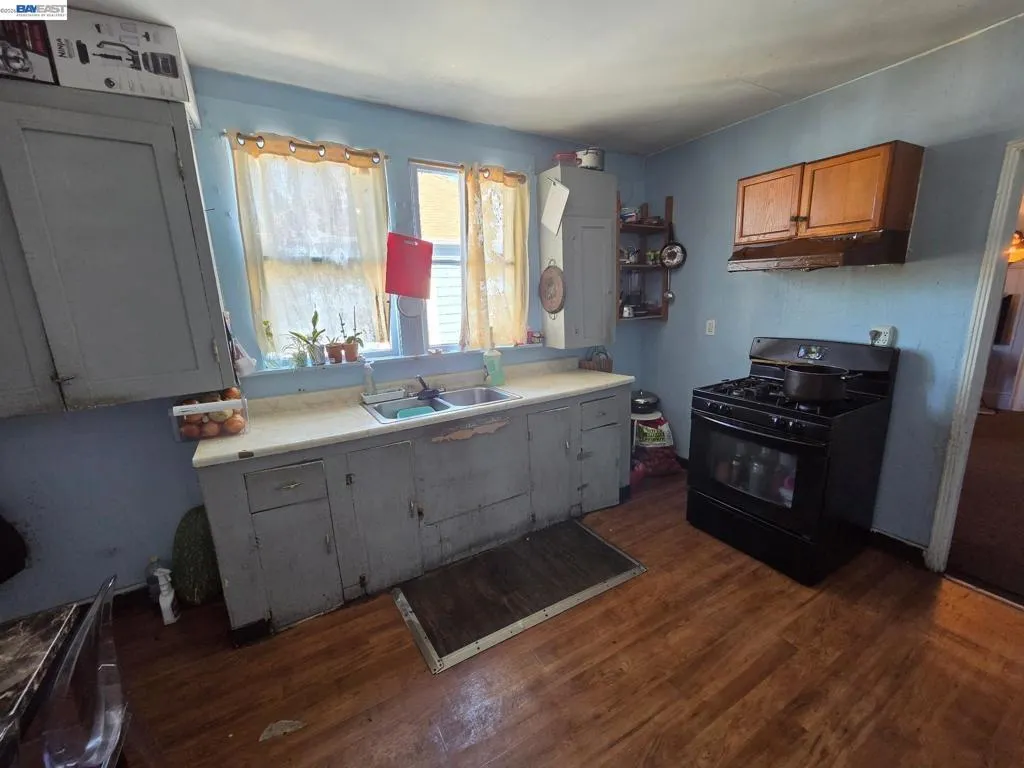 2859 E 9th Street, Oakland, California 94601 — photo 5