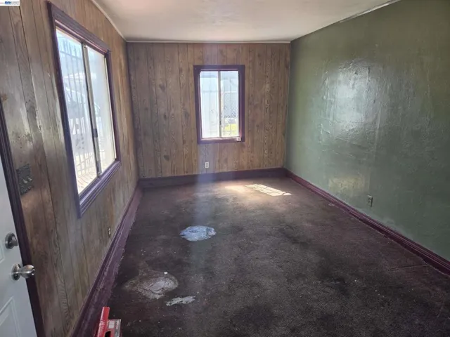 2859 E 9th Street, Oakland, California 94601