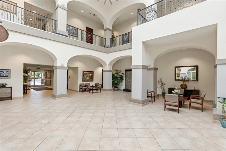 Common area entrance/lobby