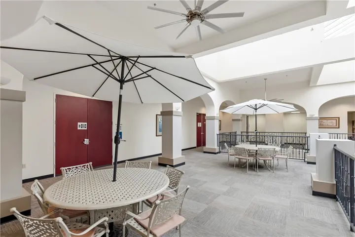 Common area entrance/lobby - Second floor view