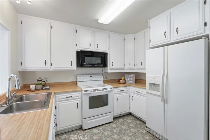 22692 Via Santa Maria, Mission Viejo, California 92691