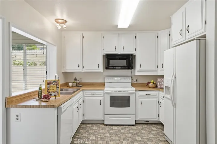 22692 Via Santa Maria, Mission Viejo, California 92691